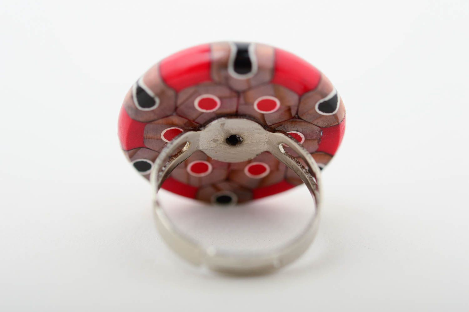 Перстень ручной работы кольцо из карандашей красное крупное стильное кольцо фото 5