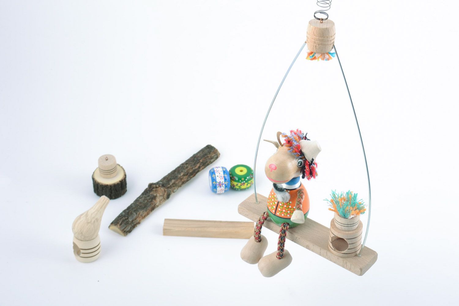 Petit jouet Bouc en bois de hêtre avec ressort original d'éveil fait main photo 1