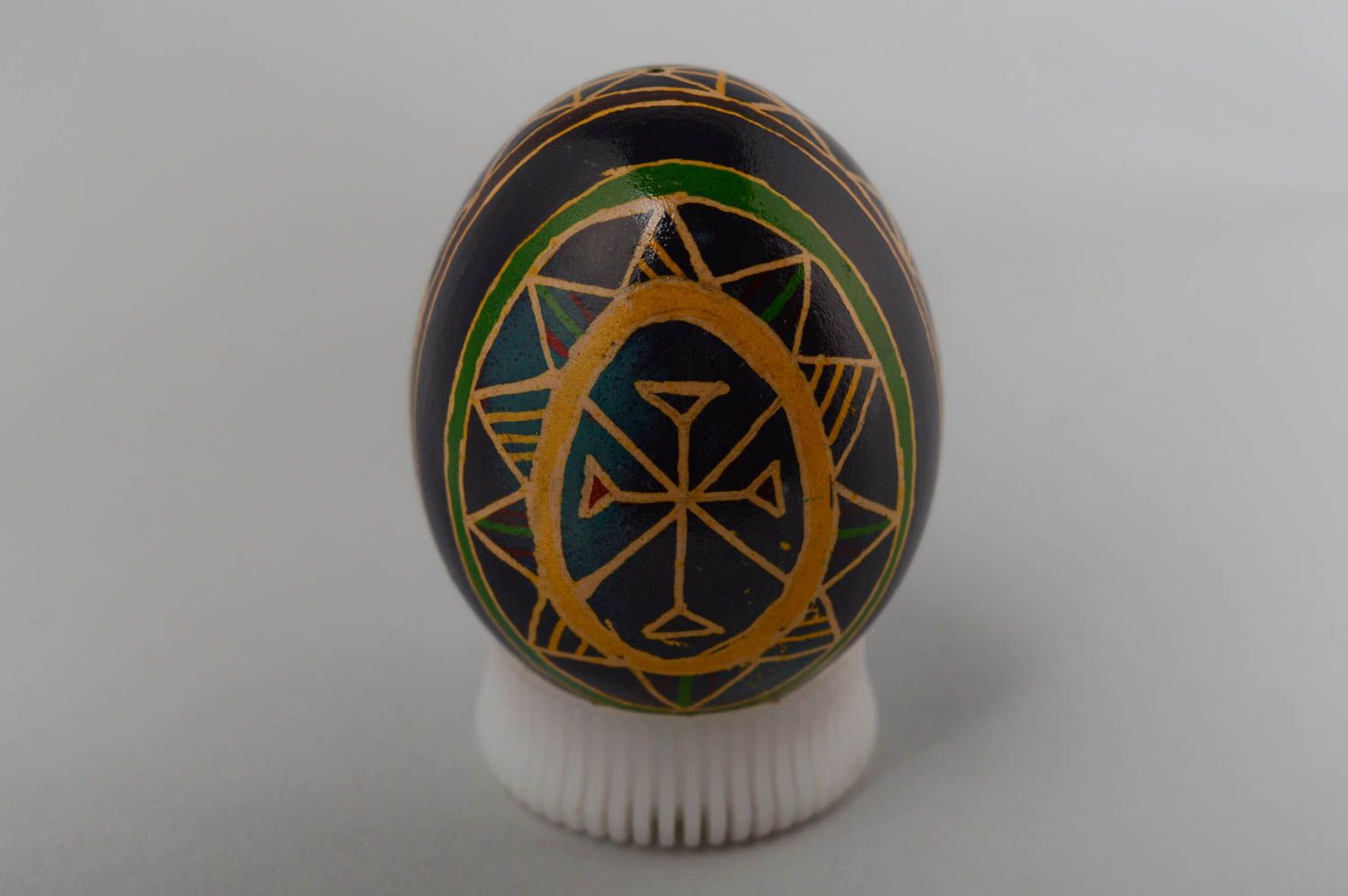 Расписное пасхальное яйцо хенд мейд с орнаментом красивое декоративное к Пасхе  фото 4