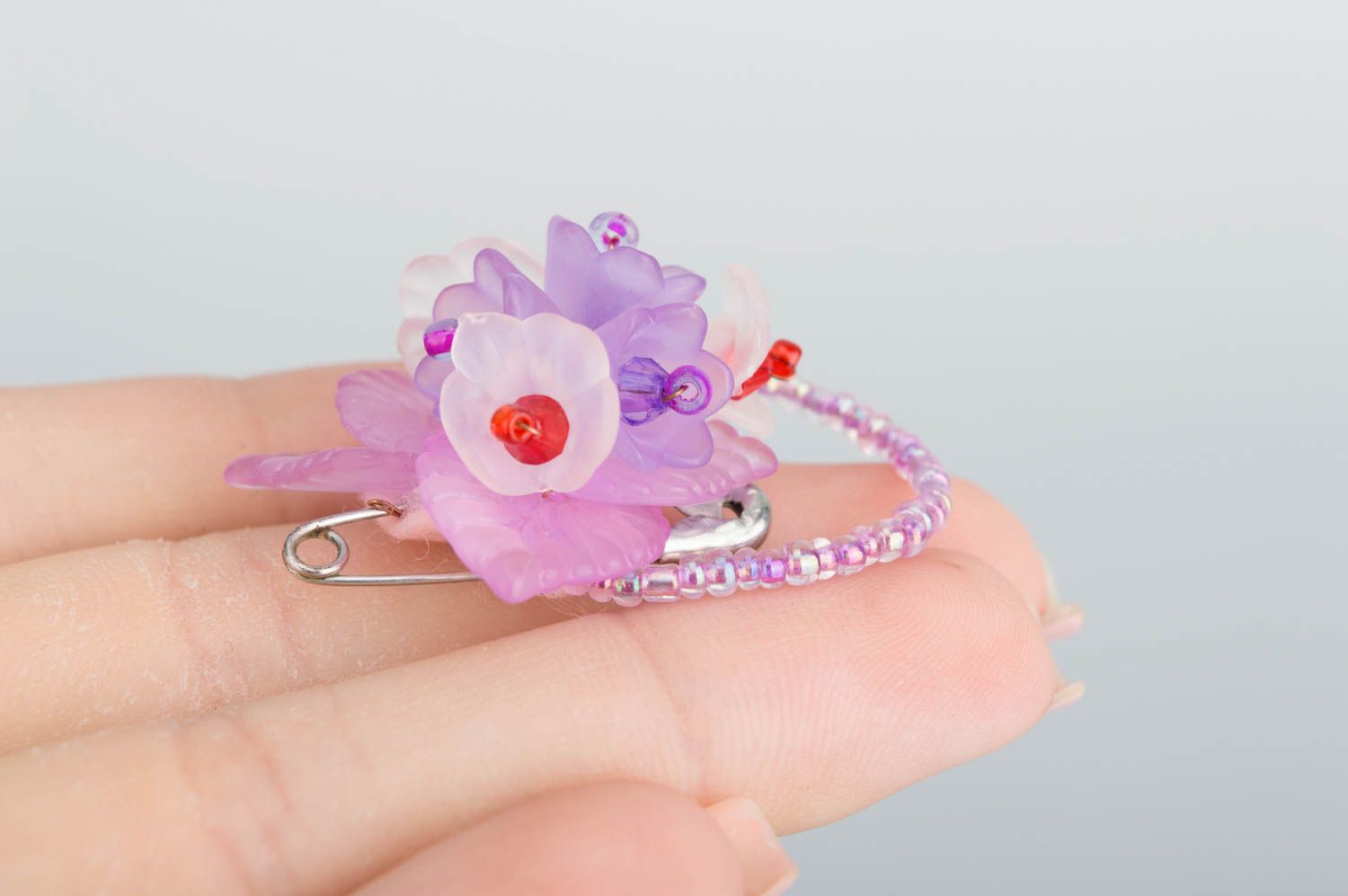 Broche mauve Bijou fait main floral en perles de rocaille Accessoire pour femme photo 5
