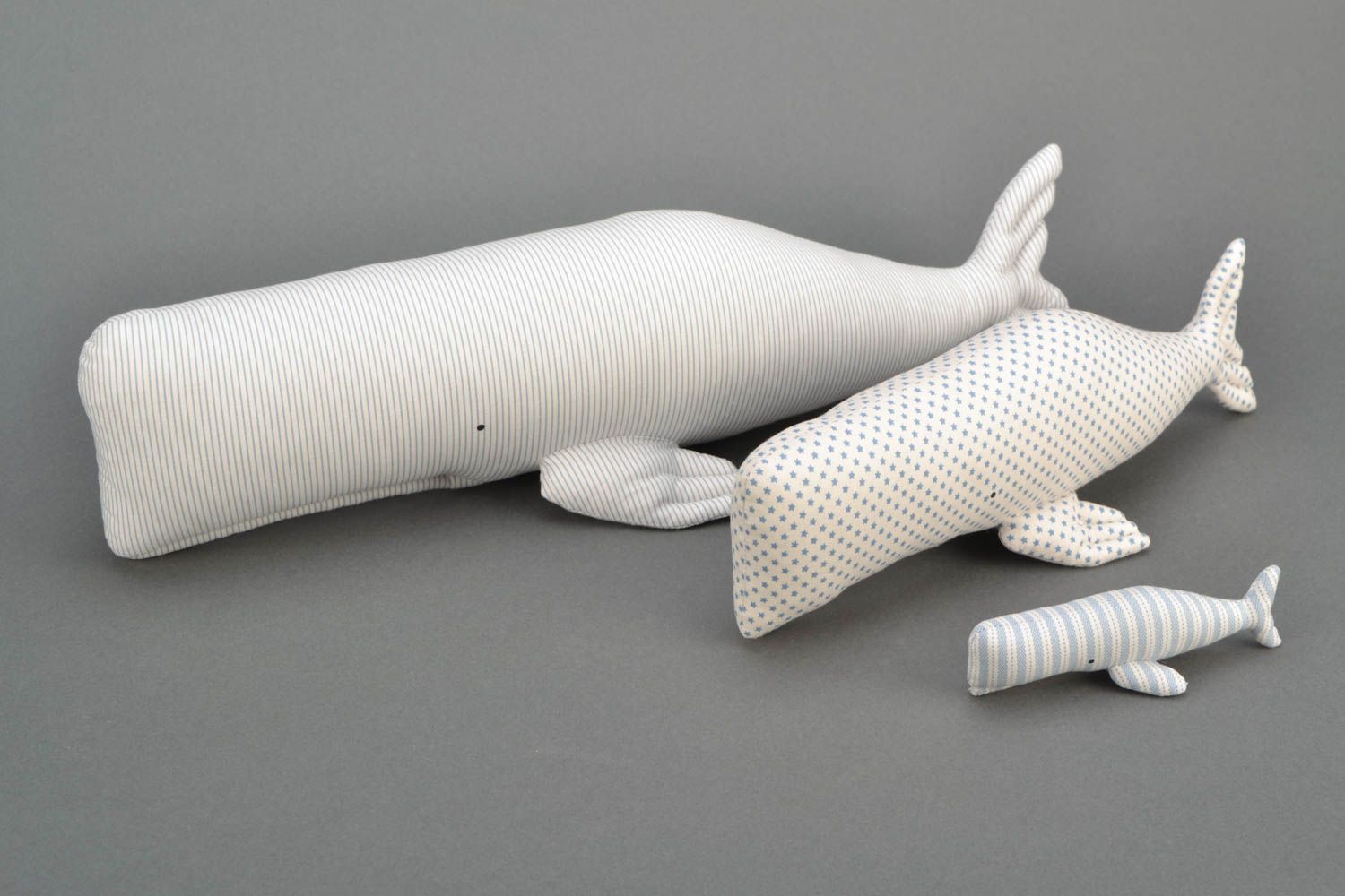 Jouet décoratif en tissu de coton blanc fait main design pour enfant Baleine photo 4