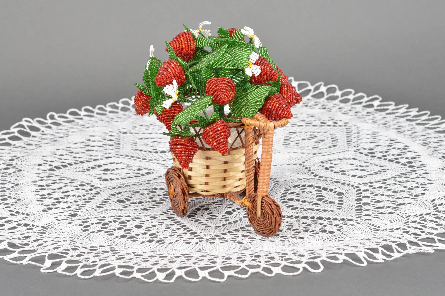 Декоративная салфетка и плетеный велосипед настольный декор для дома хэнд мэйд фото 5