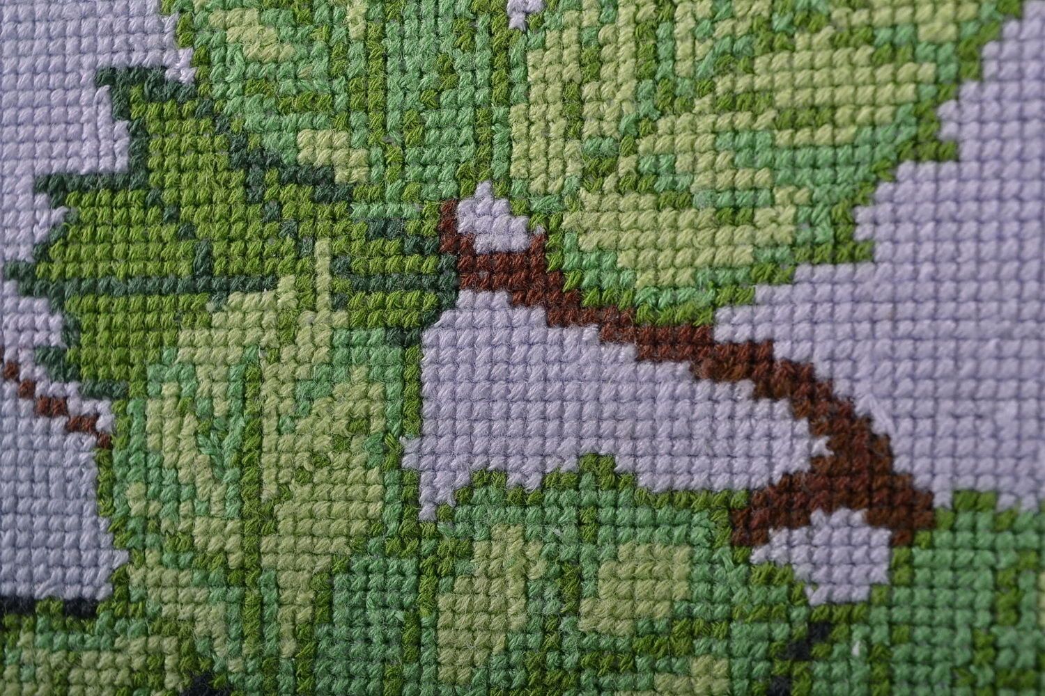 Embroidered picture Green branch photo 2