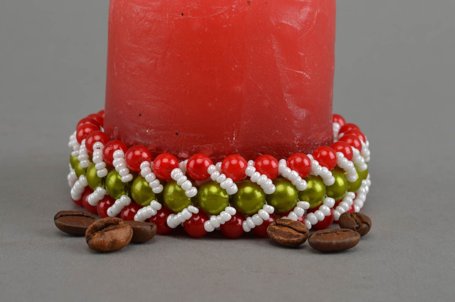 Bracelet tissé en perles de rocaille et perles fantaisie multicolore fait main photo 1