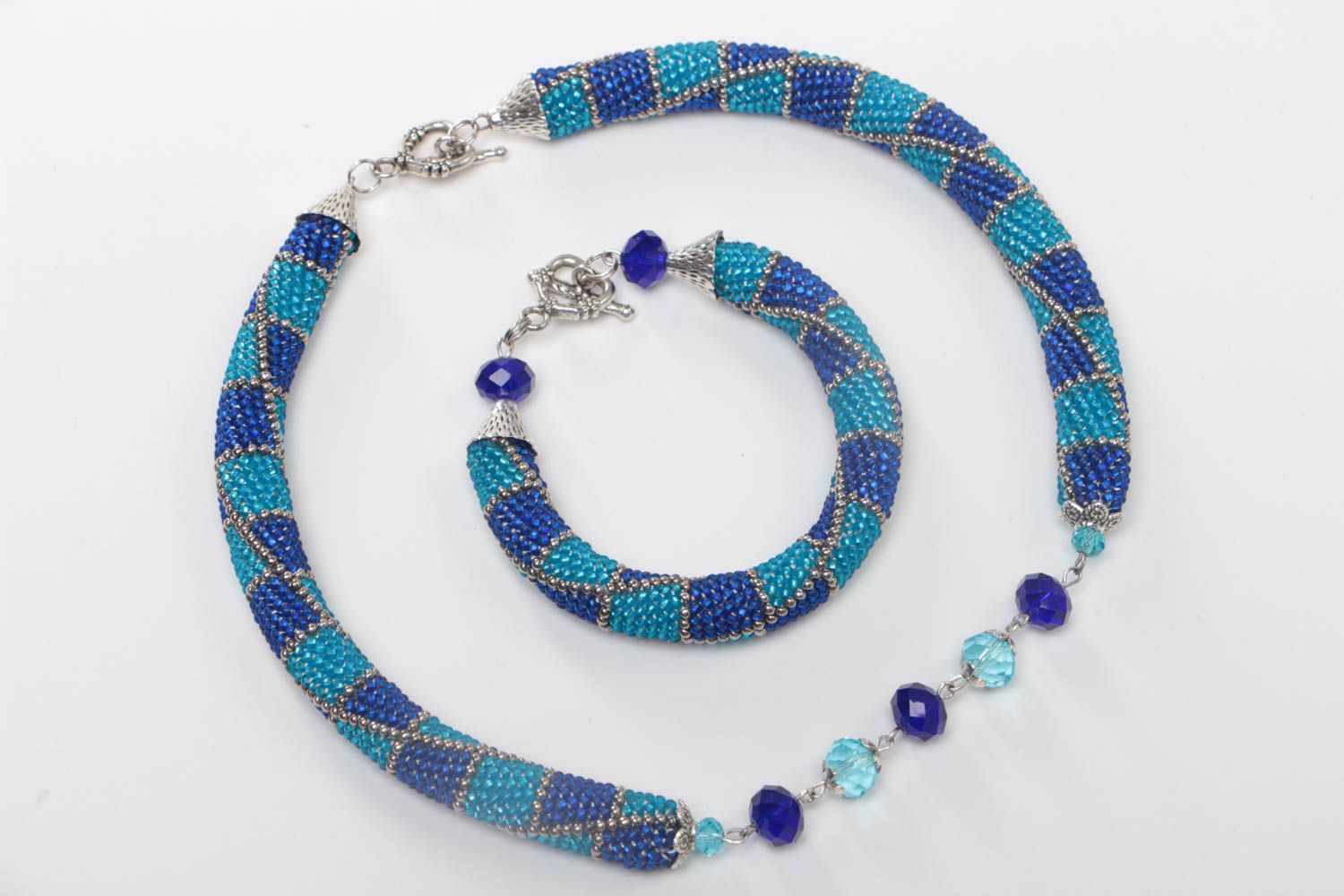 Set of handmade bead woven jewelry in blue color necklace and wrist bracelet photo 2