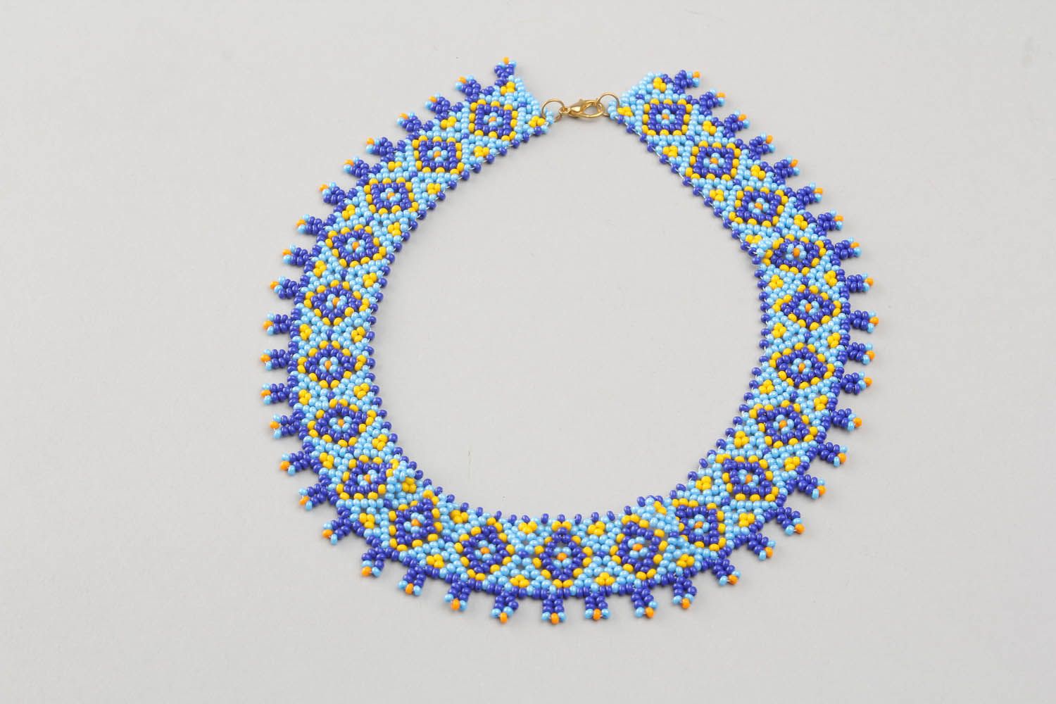 Blue beaded necklace  photo 5