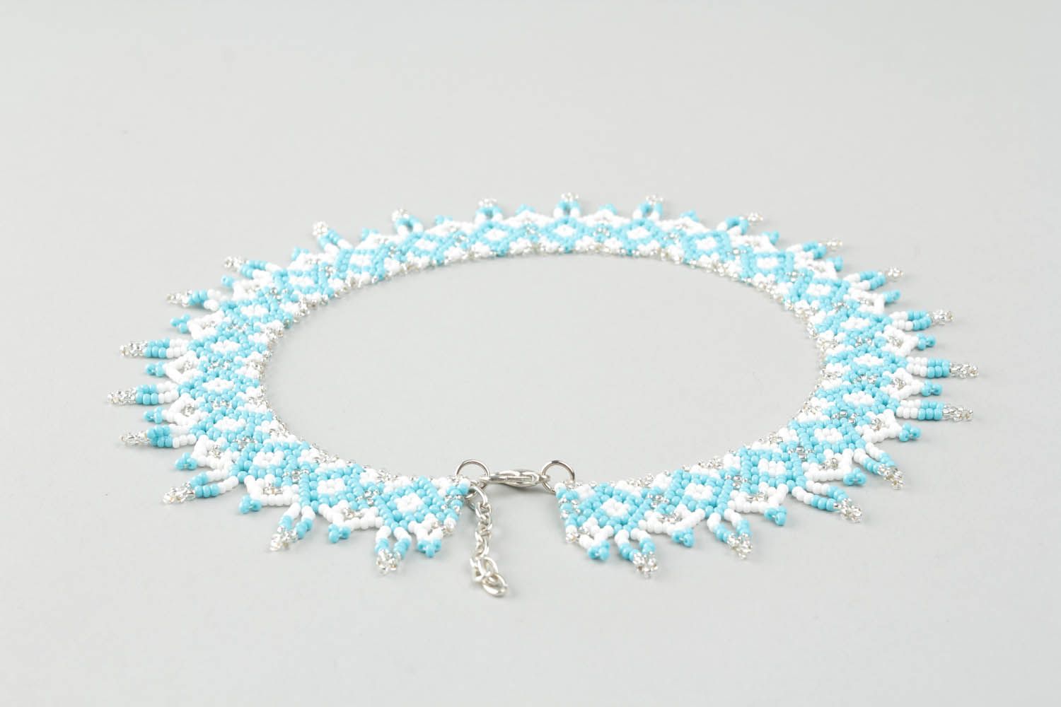Light blue beaded necklace photo 4
