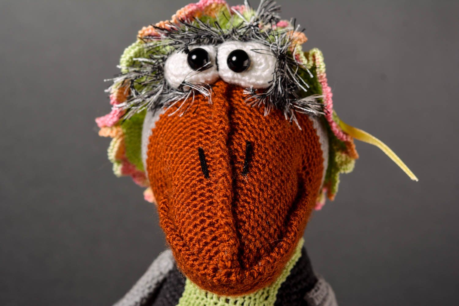 Peluche tricotée Jouet fait main corneille en laine et acrylique Cadeau enfant photo 4