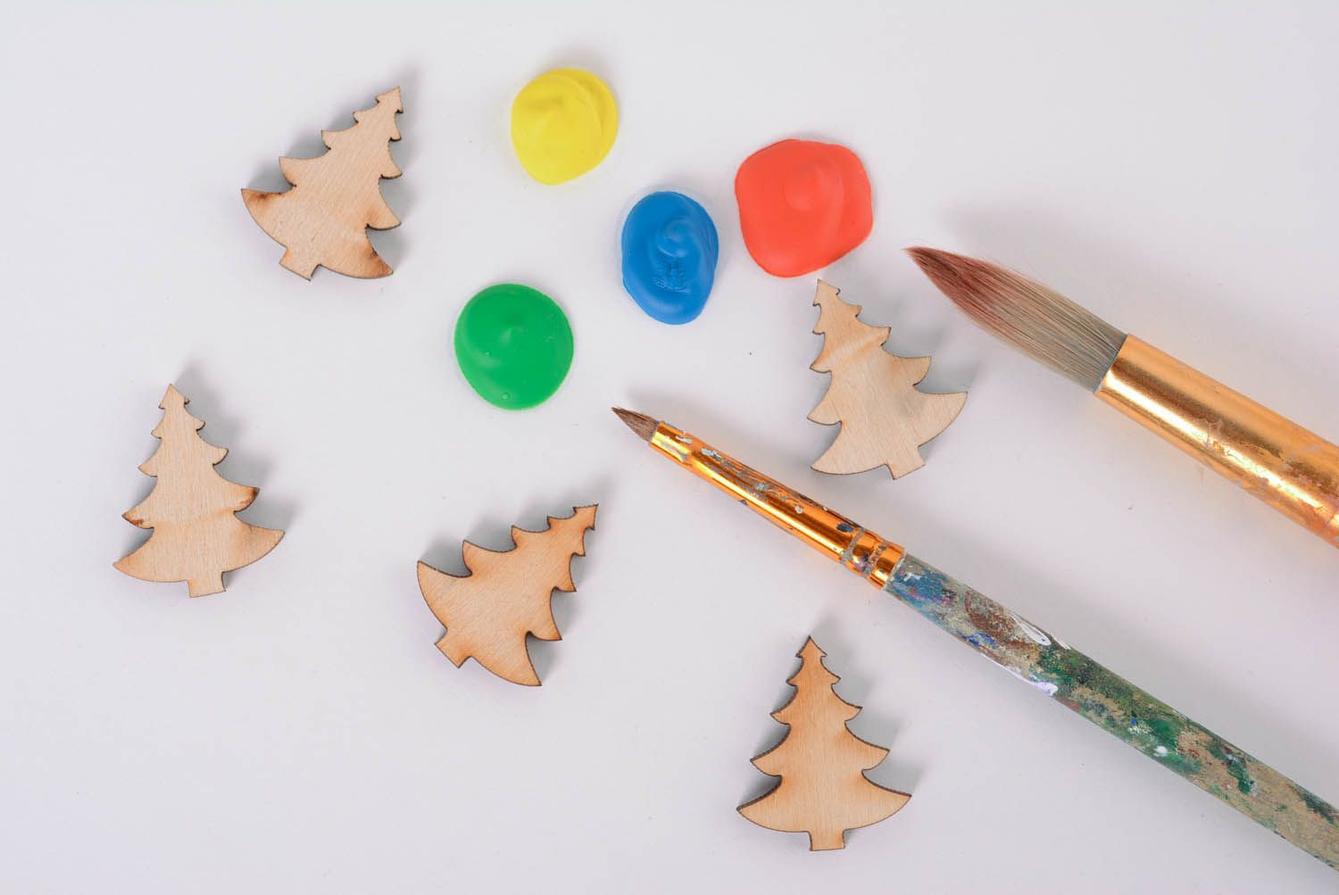 Peças para criatividade em forma de árvores de Natal para decoupage foto 1