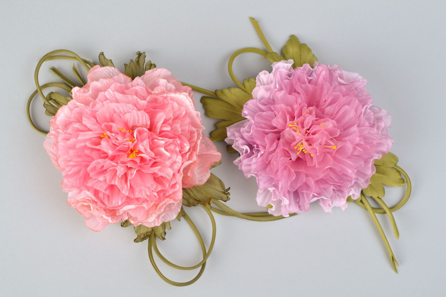 Broches en tissu en forme de fleurs roses faites main accessoires romantiques photo 1
