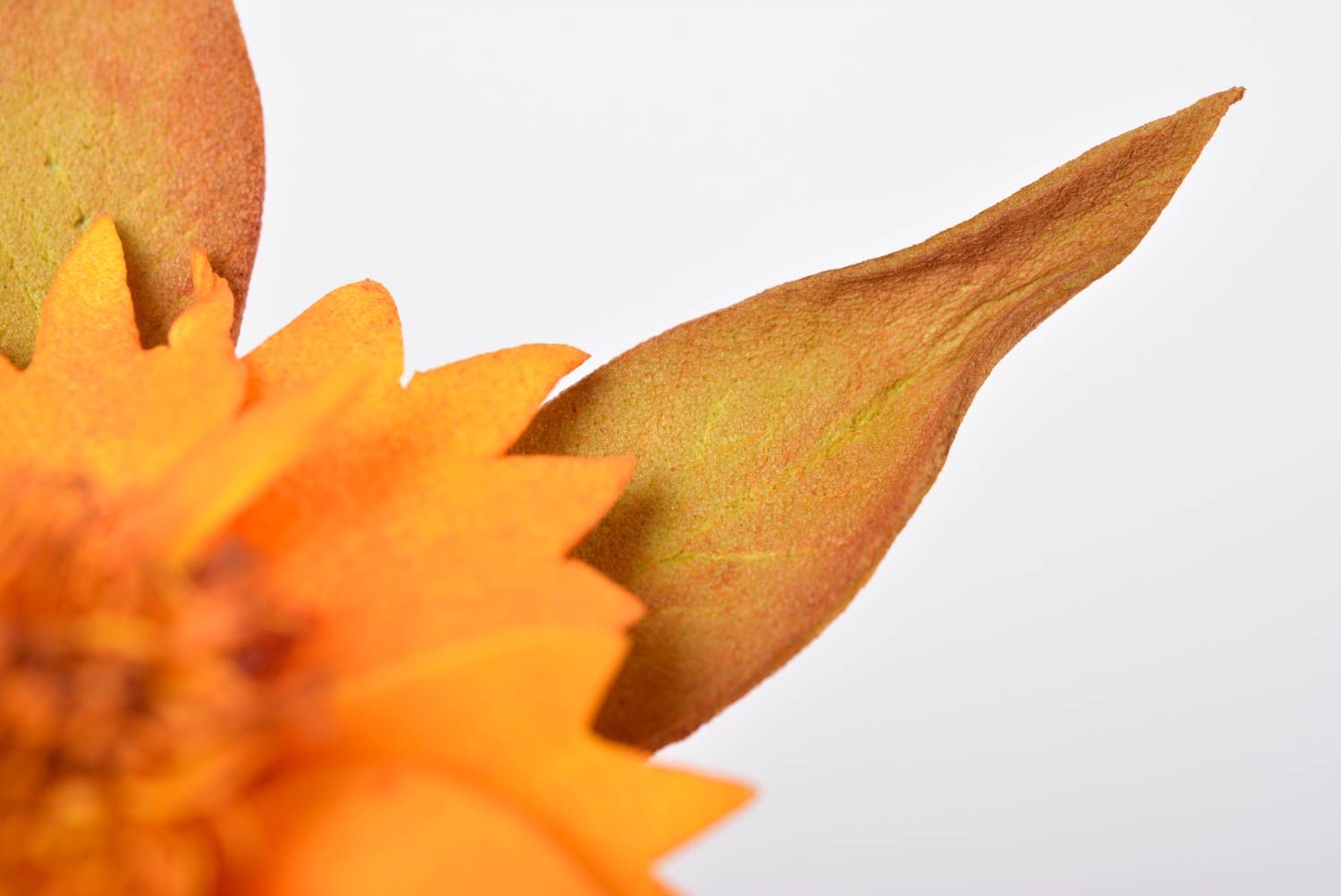 Broche fleurs Pince à cheveux faite main orange foamiran Accessoire femme photo 5