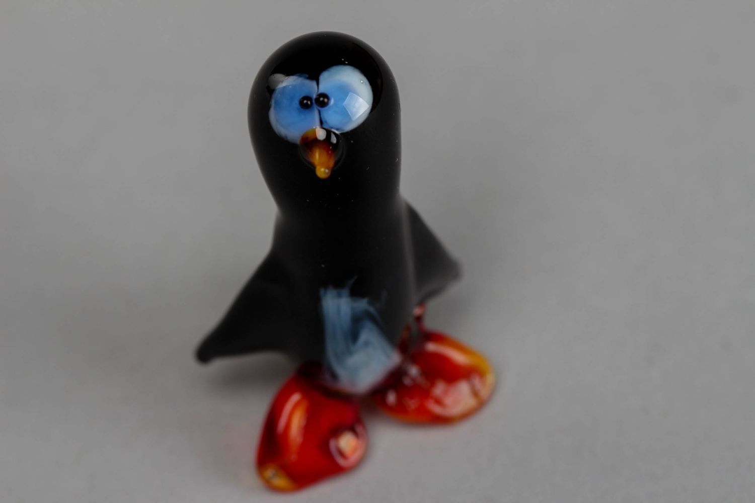 Figura de vidrio en técnica de lampwork Pingüino foto 3