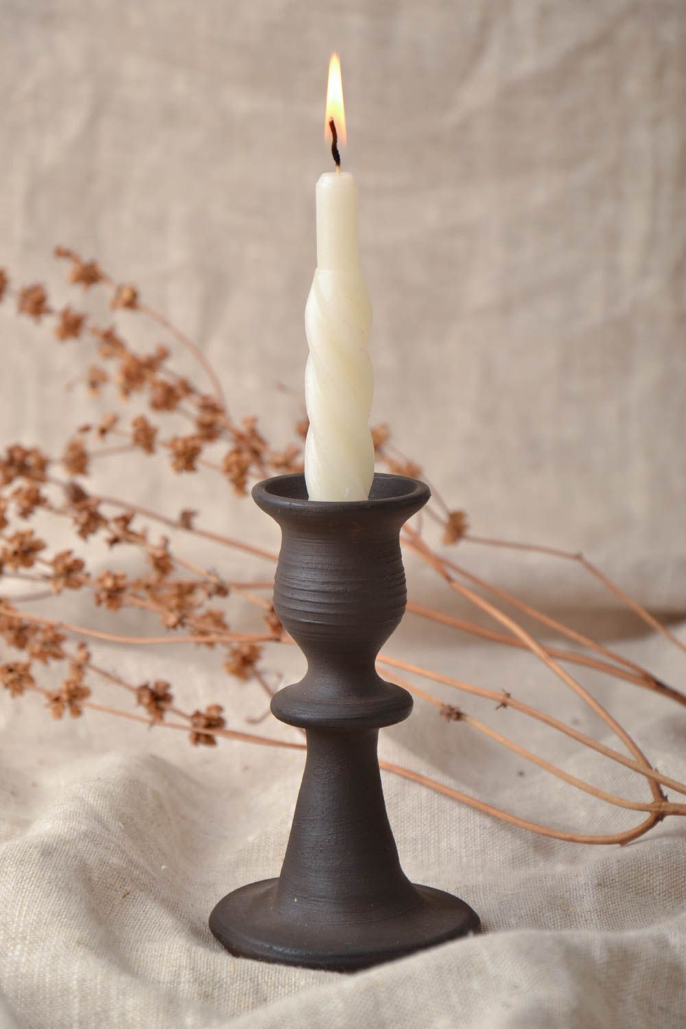 Kerzenständer für eine Kerze aus Ton foto 1