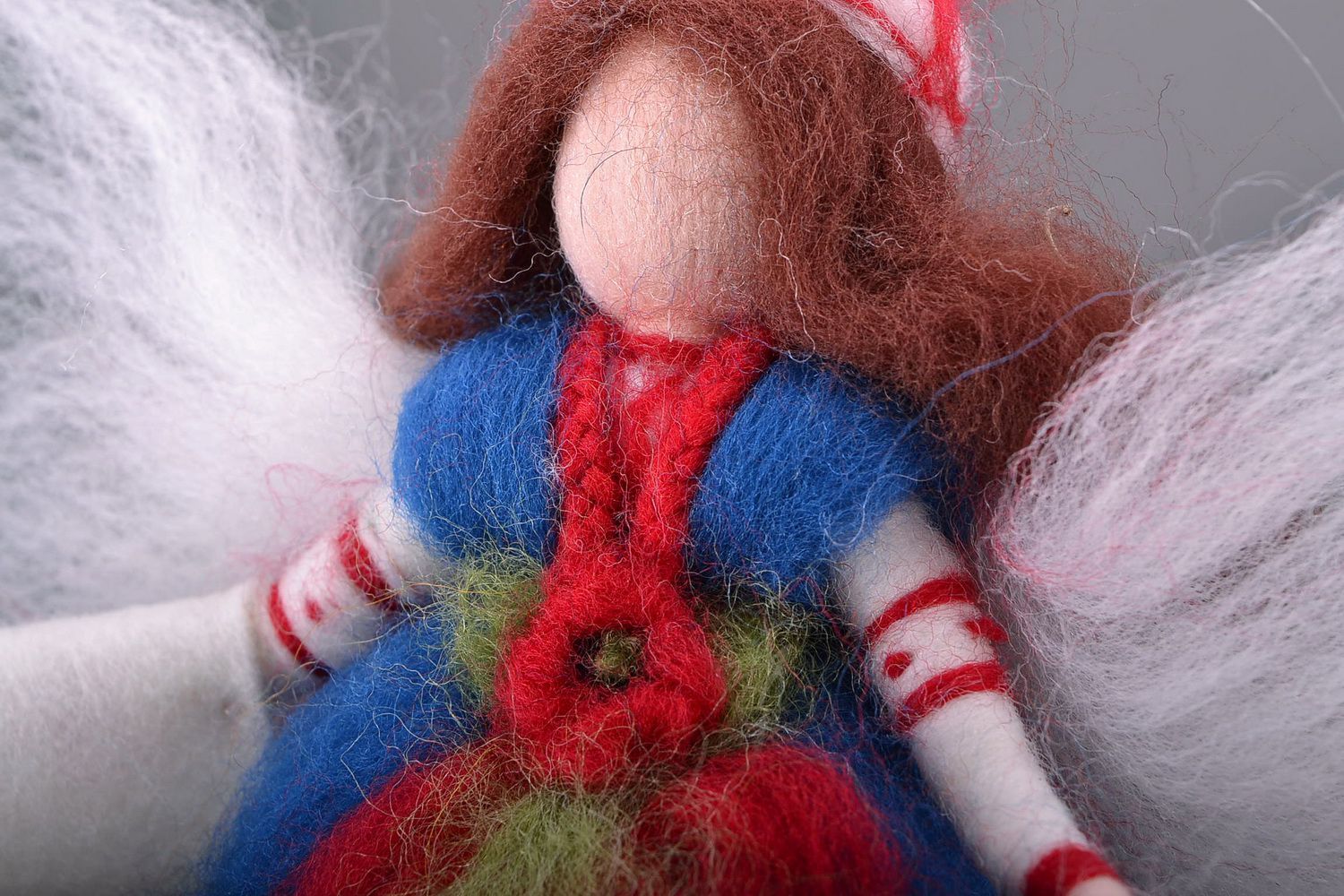 Bambola fata di lana fatta a mano pupazzo tessile originale da bambina foto 2