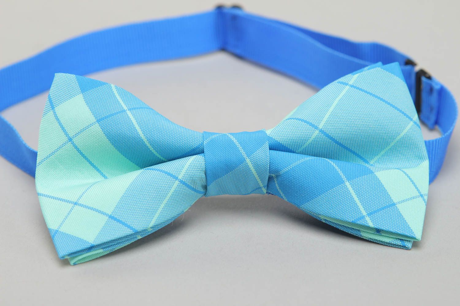 Blue fabric bow tie photo 2