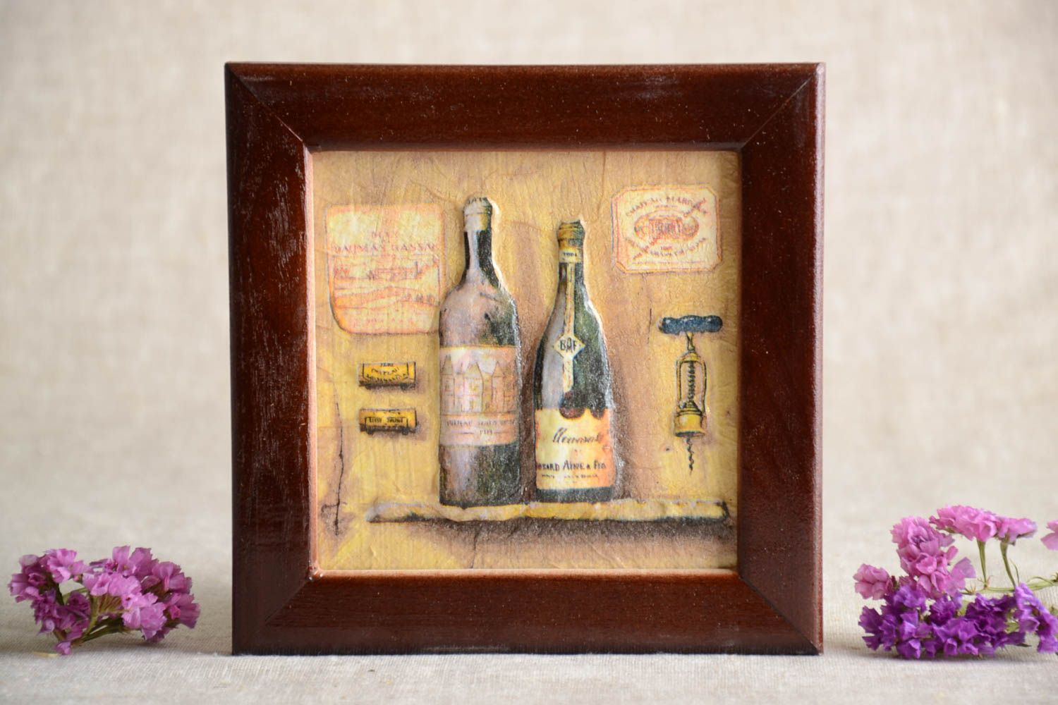 Panel decorativo adorno artesanal decoración de interior Dos botellas de vino foto 1