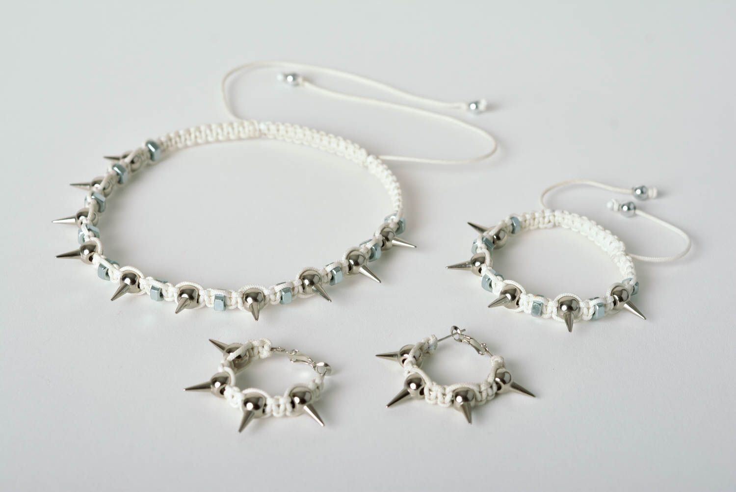 Macrame earrings stylish bracelet macrame necklace with spikes for girl photo 1