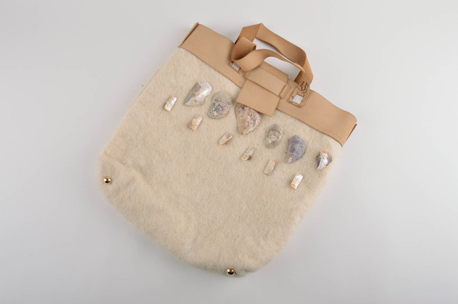 Bolso artesanal hecho de cuero y lana accesorio de moda regalo para mujer foto 2
