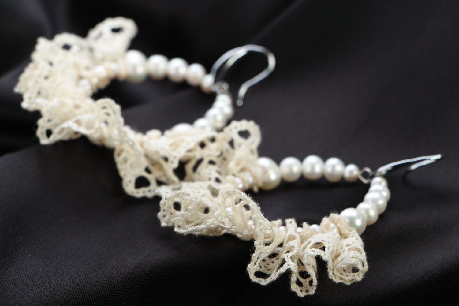 Handmade pearl earrings photo 2