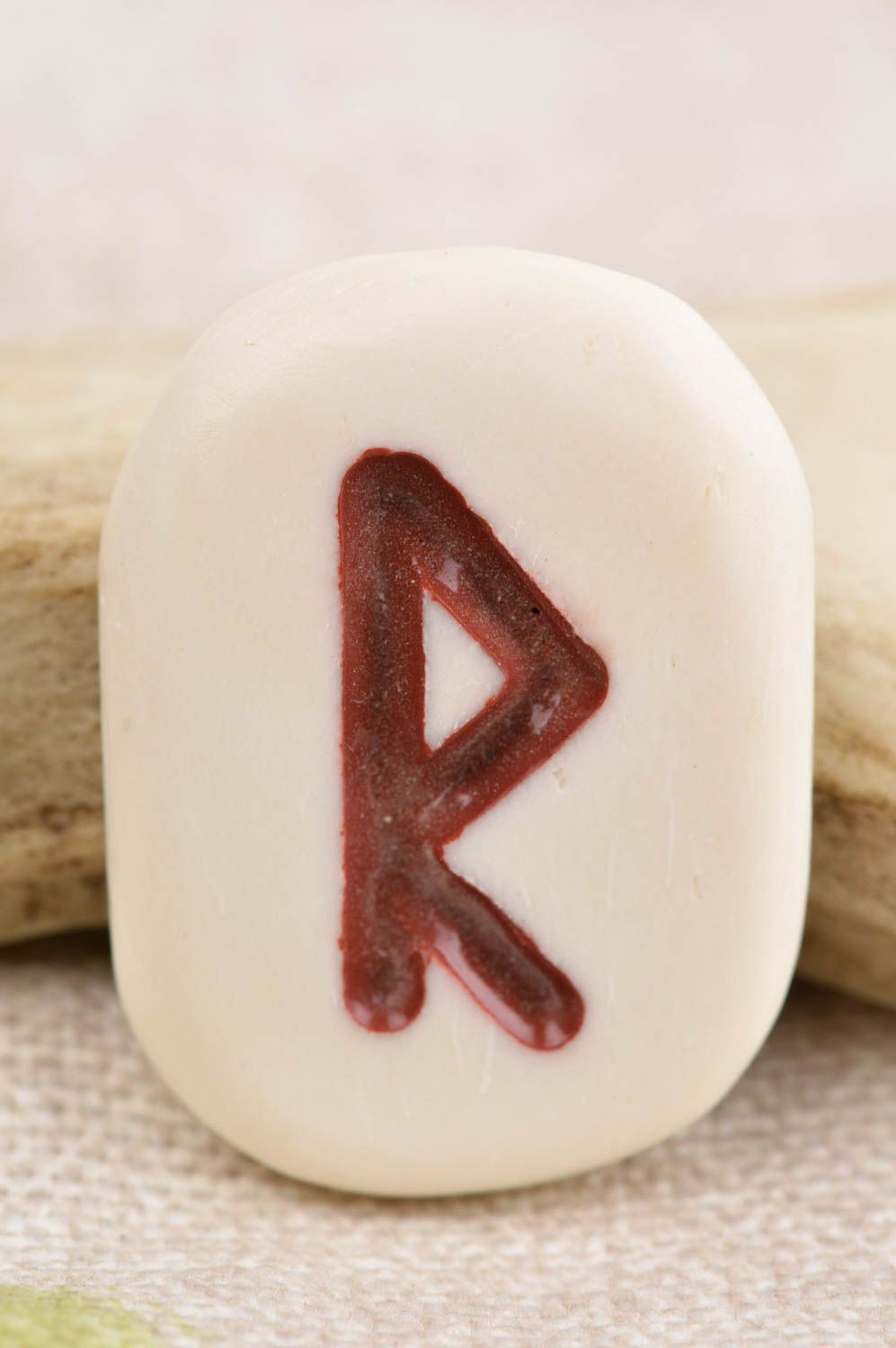 Raidho Rune handgemachtes Runen Amulett Rune für Schutz gutes Geschenk foto 2