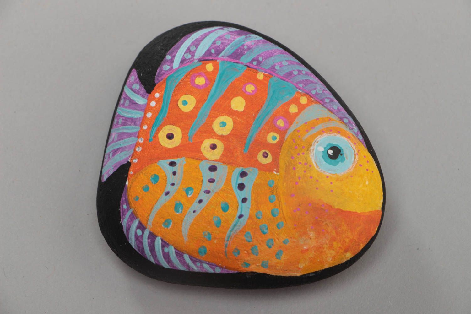 Beautiful handmade painted stone designer decorative interior sea pebble Fish photo 2