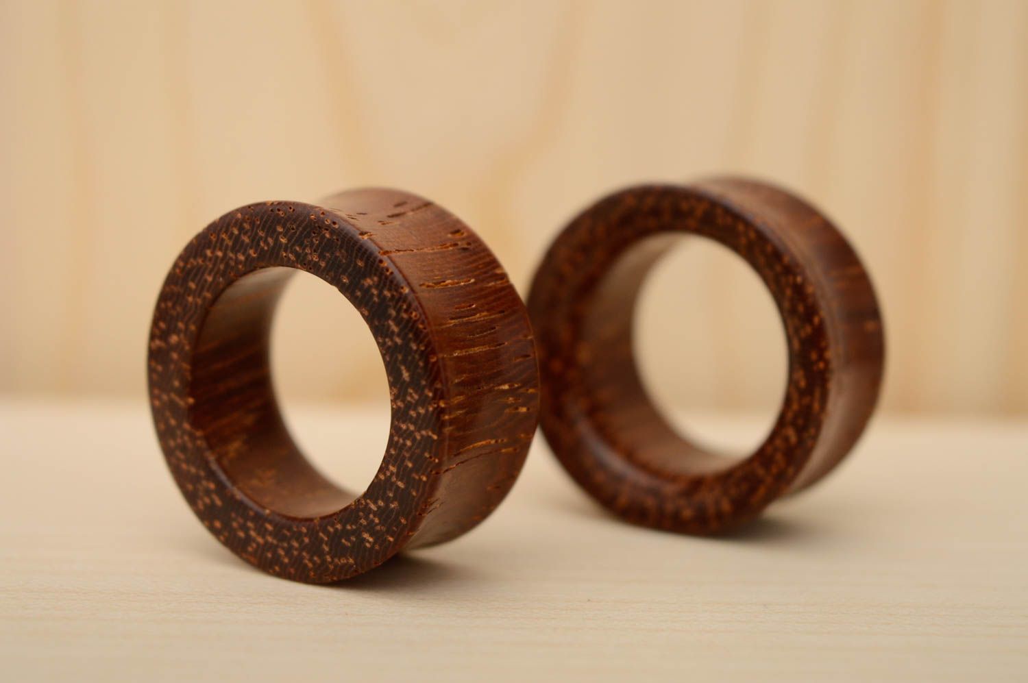 Piercings tunnels faits main originaux en bois d'azobé accessoires de mode  photo 3
