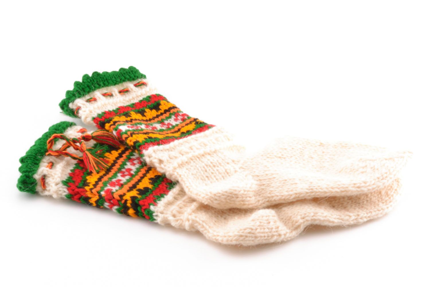 Calcetines de lana tejidos a mano con ornamento	 foto 4