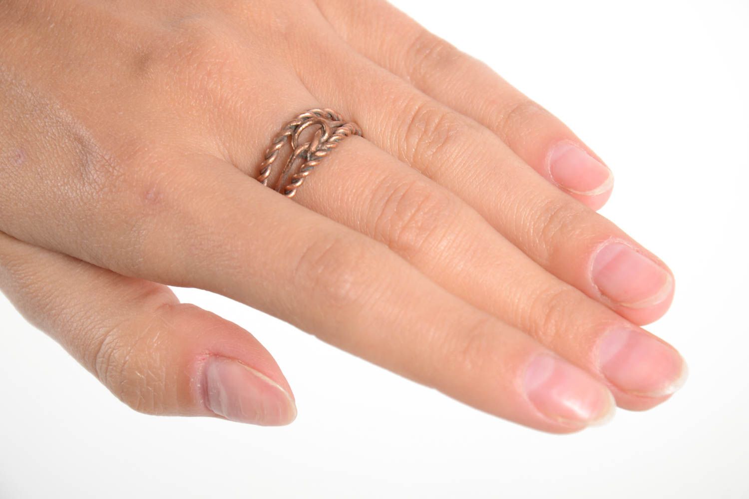 Бижутерия ручной работы красивое кольцо из скрученной меди необычное кольцо  фото 2