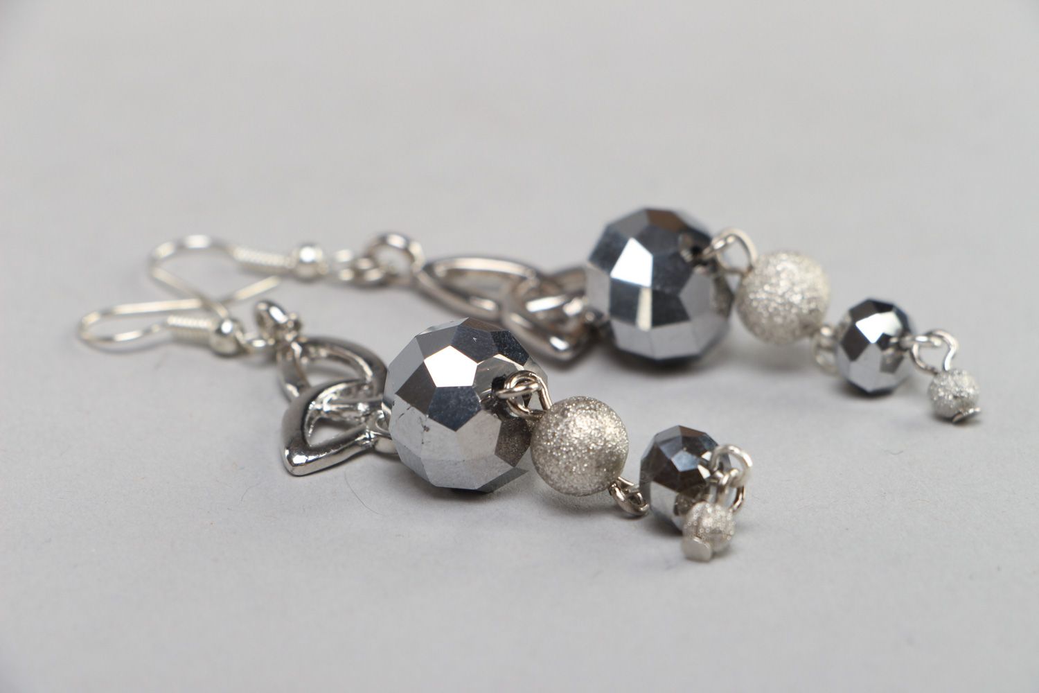 Boucles d'oreilles avec perles en verre et métal faites main pour femme photo 2