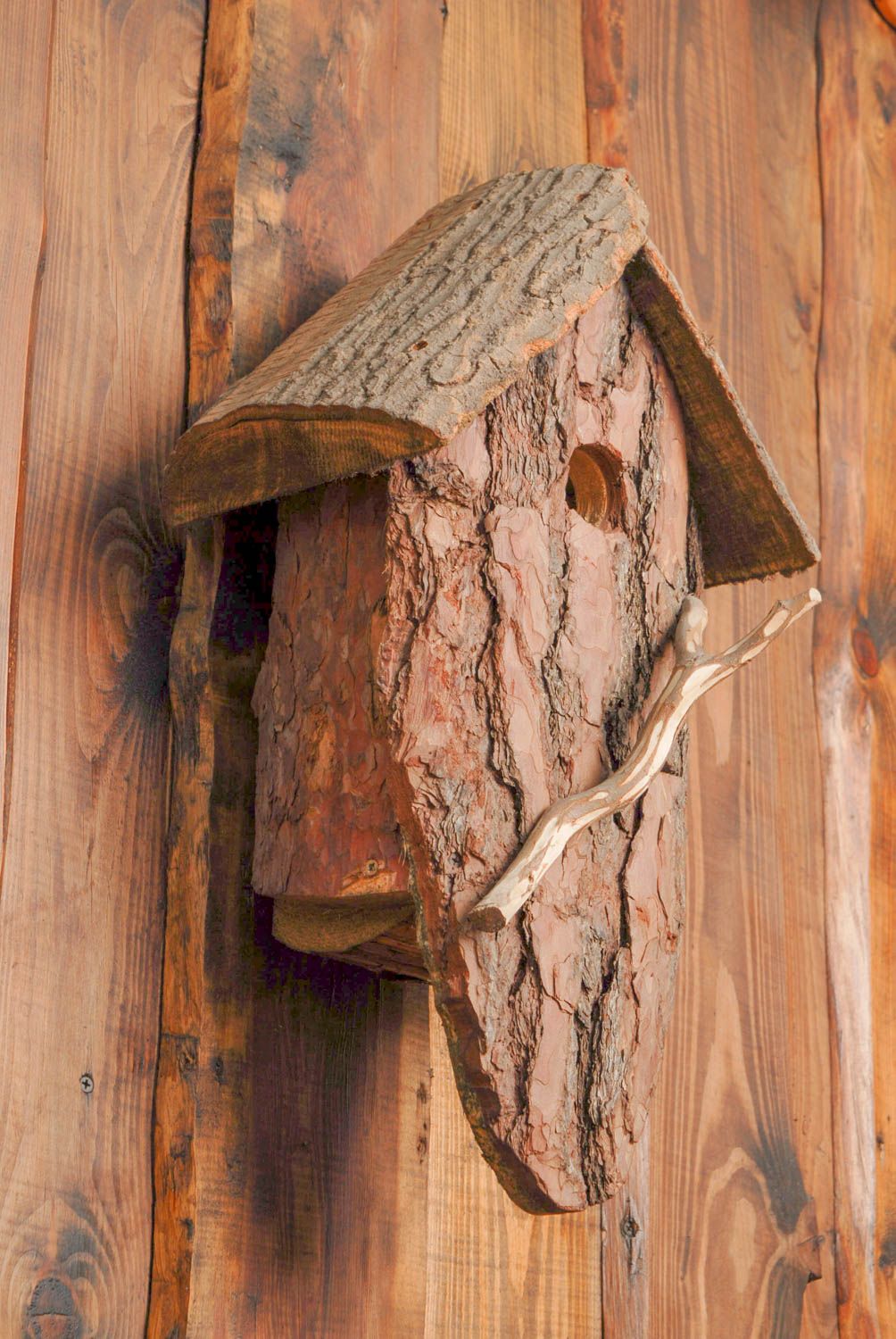 Nichoir en bois pour oiseaux en écorce fait main original décoratif pour jardin photo 4