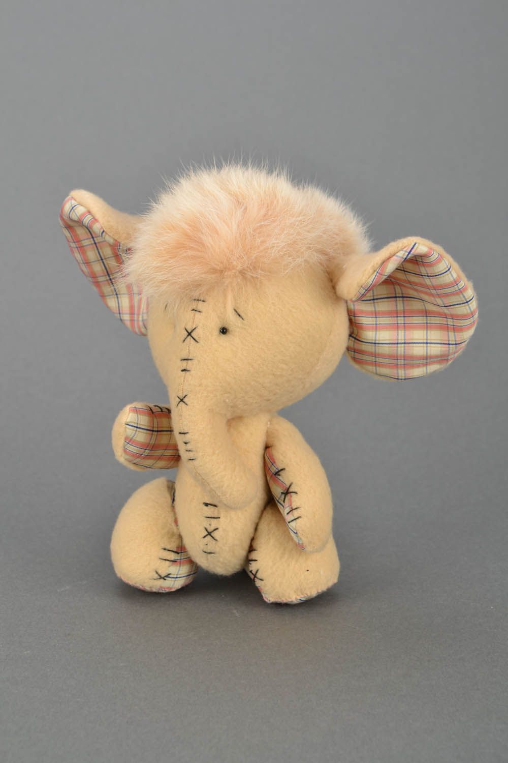 Brinquedo macio artesanal feito de tecido elefante foto 3