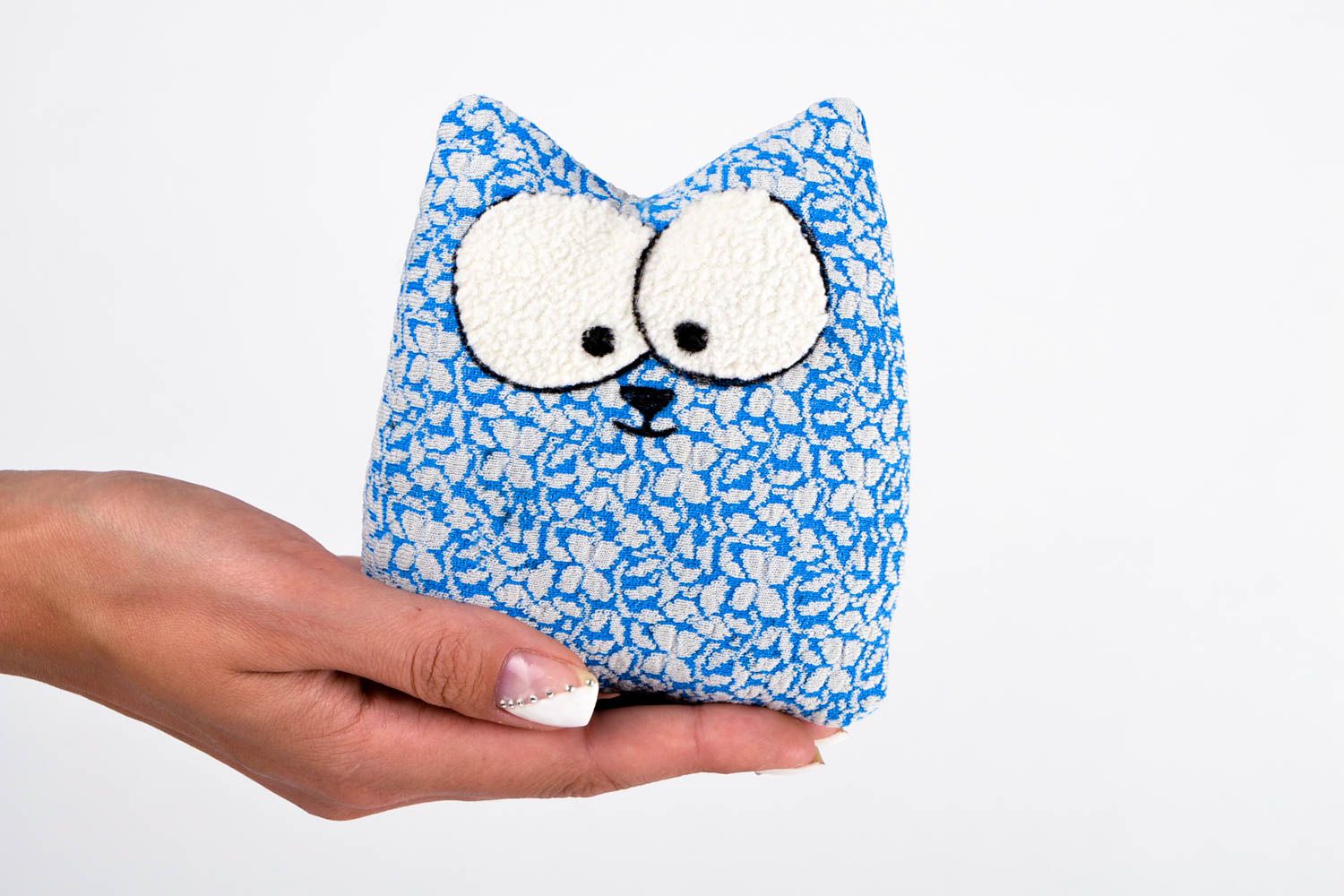 Peluche chat bleu à motif Jouet fait main tissu synthétique Cadeau pour enfant photo 2