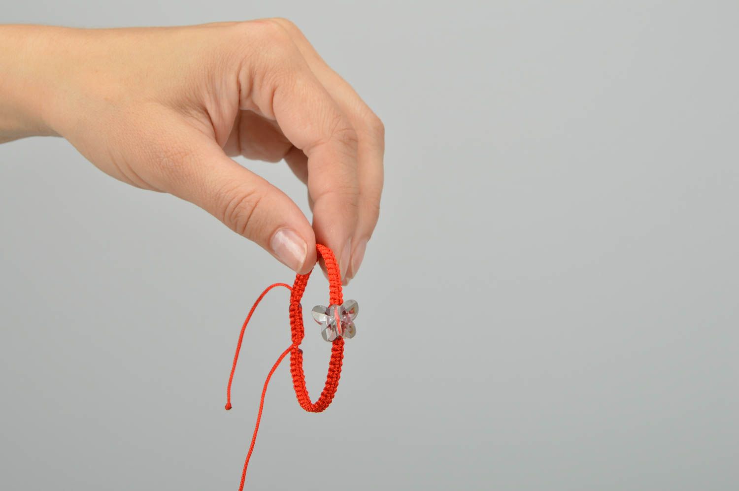Dünnes handgemachtes rotes mit Glaskugel Wachs Schnur Armband mit Schmetterling foto 2