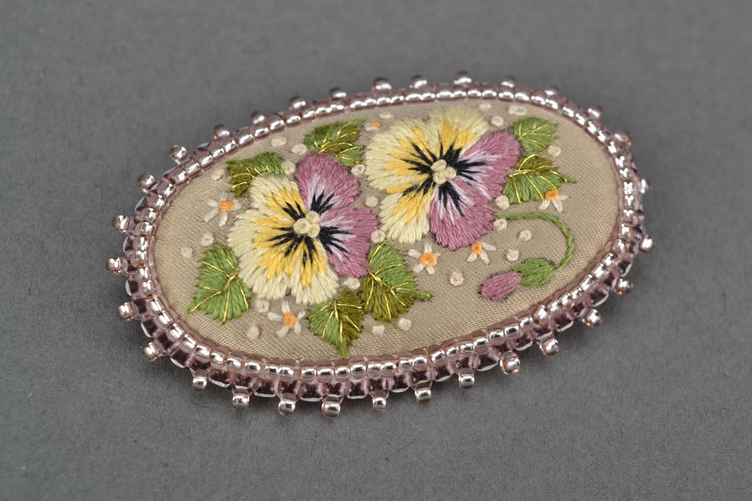 Handmade brooch with satin stitch embroidery Garden Violet photo 4