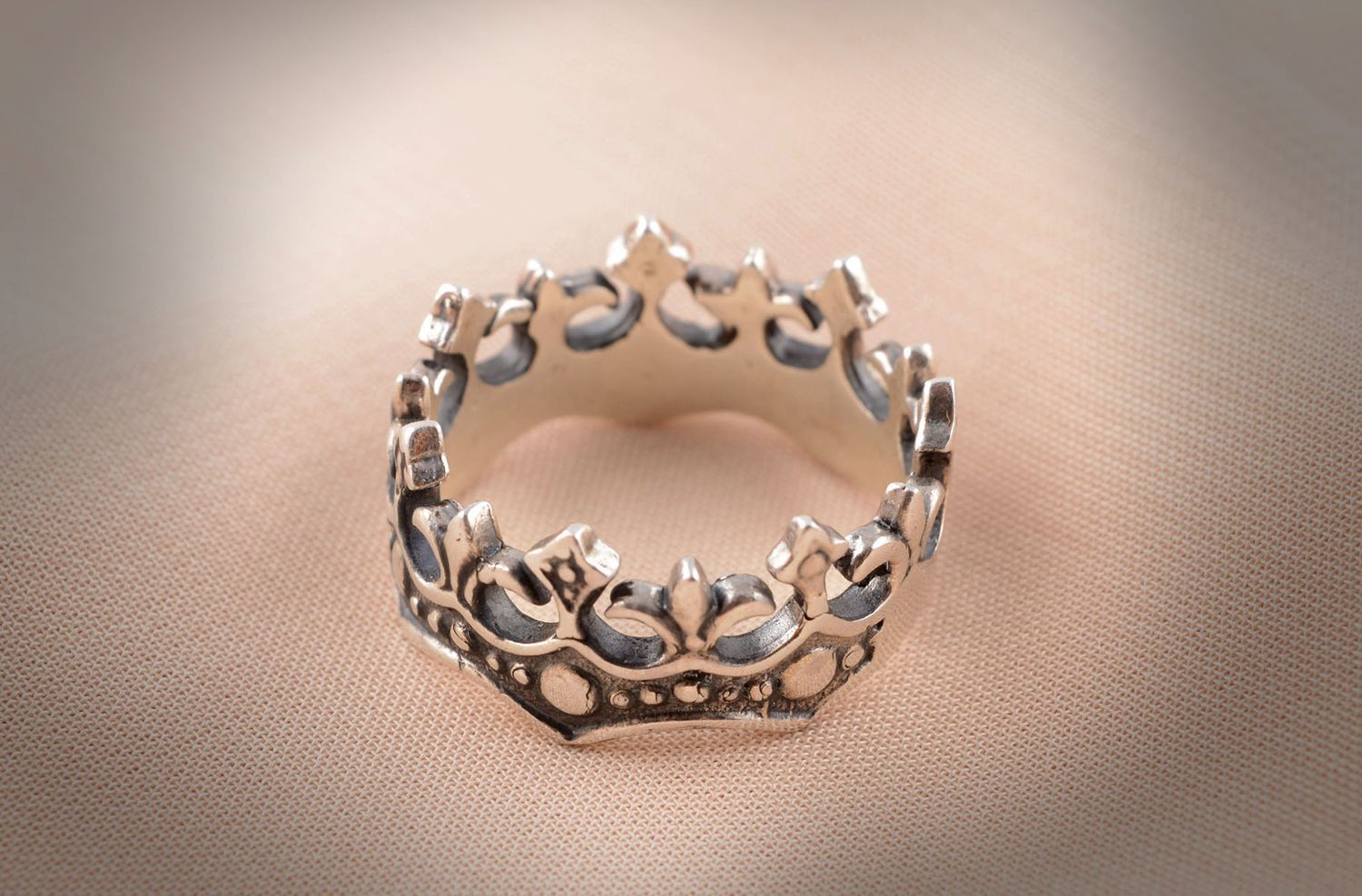 Handmade Schmuck Ring für Damen Bronze Ring Accessoire für Frauen Krone foto 5