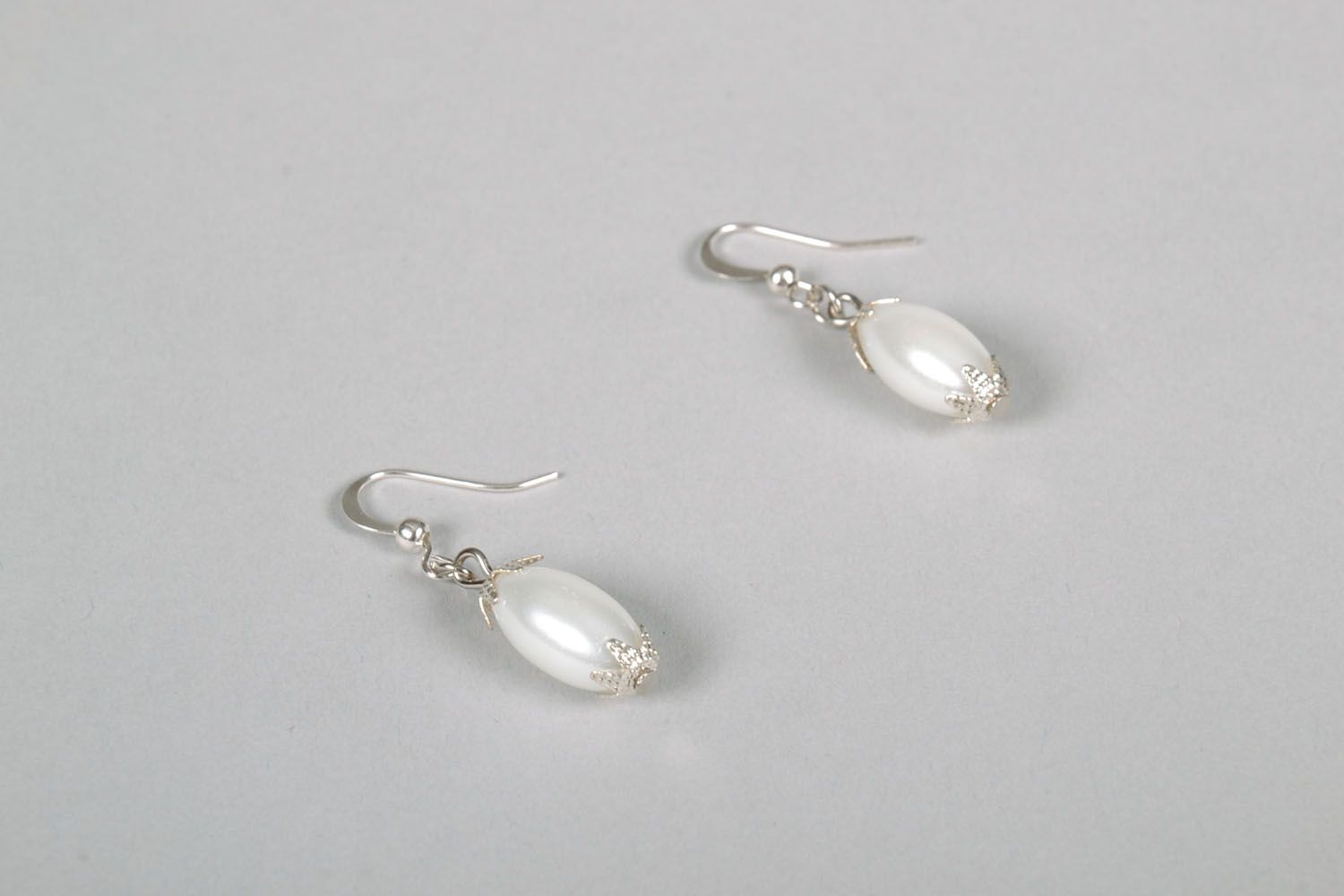 White beaded earrings photo 3