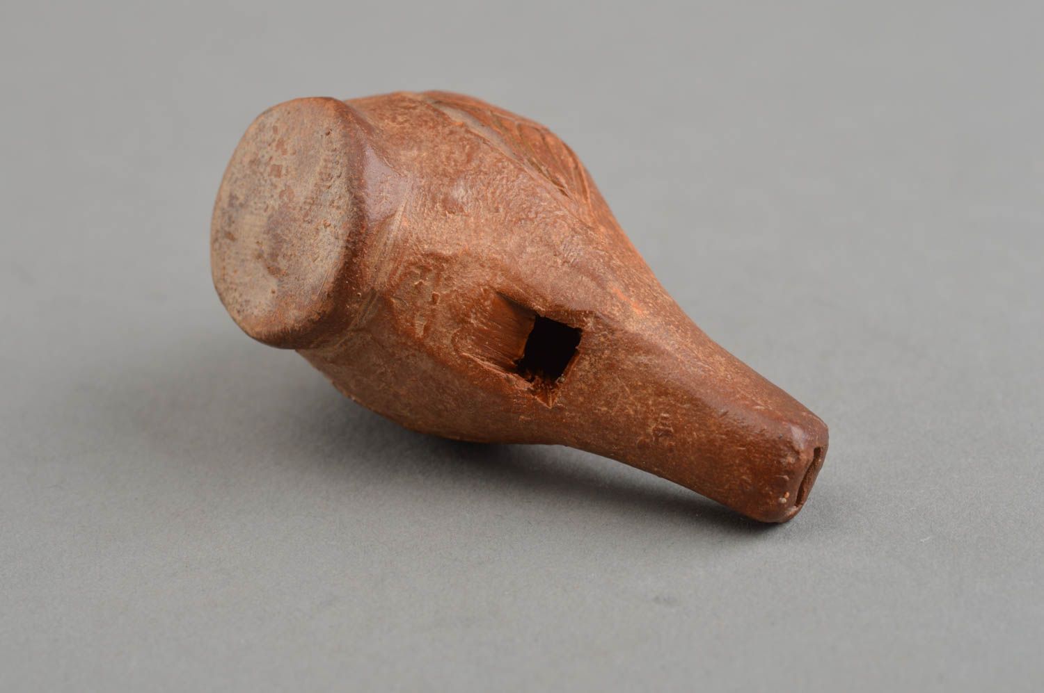 Sifflet jouet fait main Instrument de musique brun en argile Cadeau ethnique photo 3