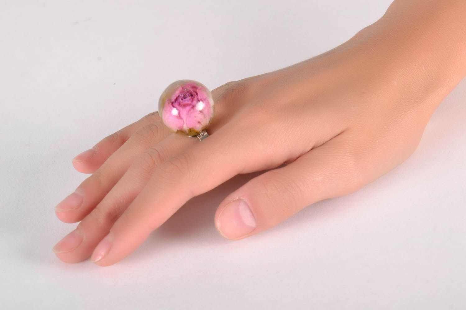 Ring made of rose coated with epoxy photo 5