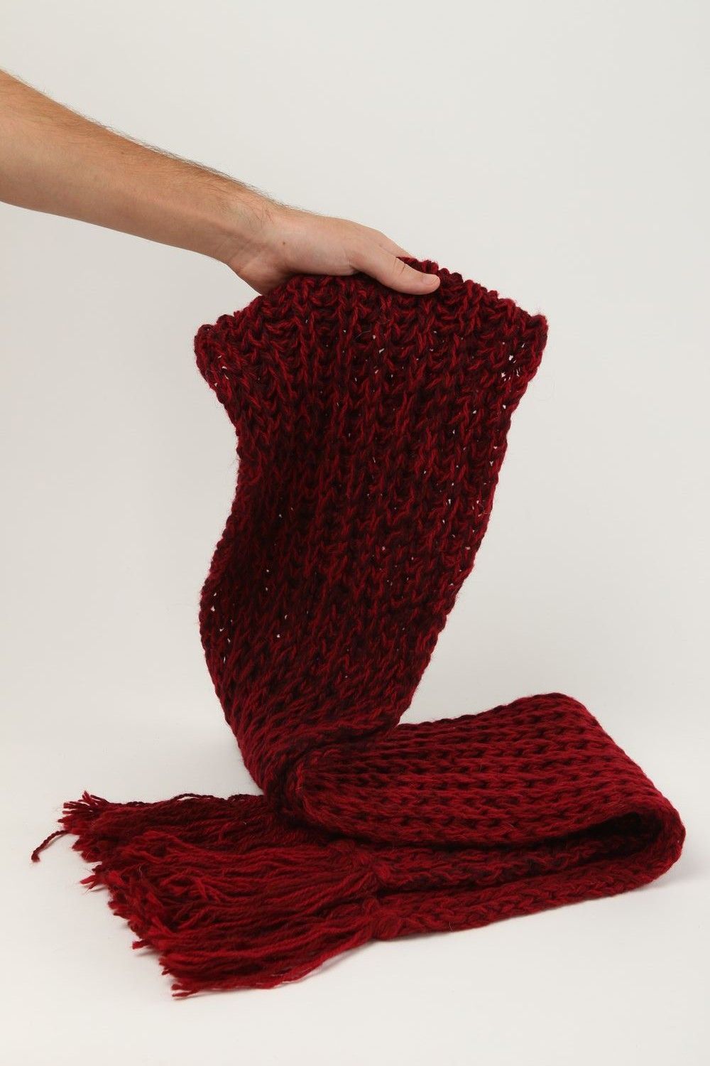 Шарф ручной работы шарф спицами женский шарф бордовый оригинальный вязаный фото 6