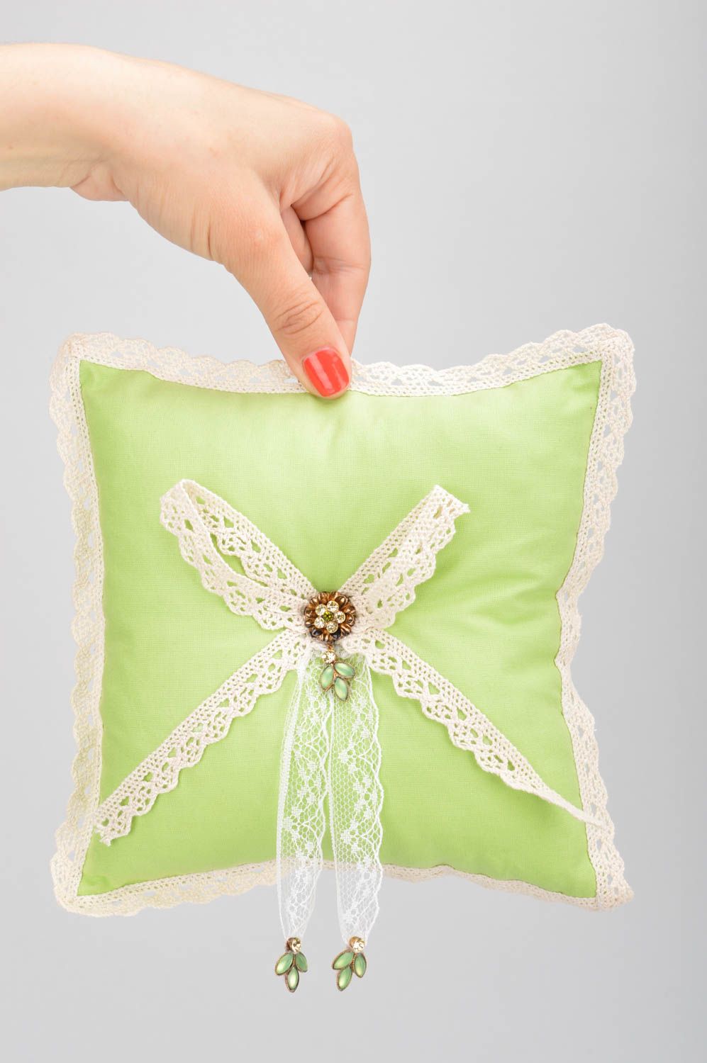 Homemade designer cotton fabric ring bearer pillow with lace of pistachio color photo 2