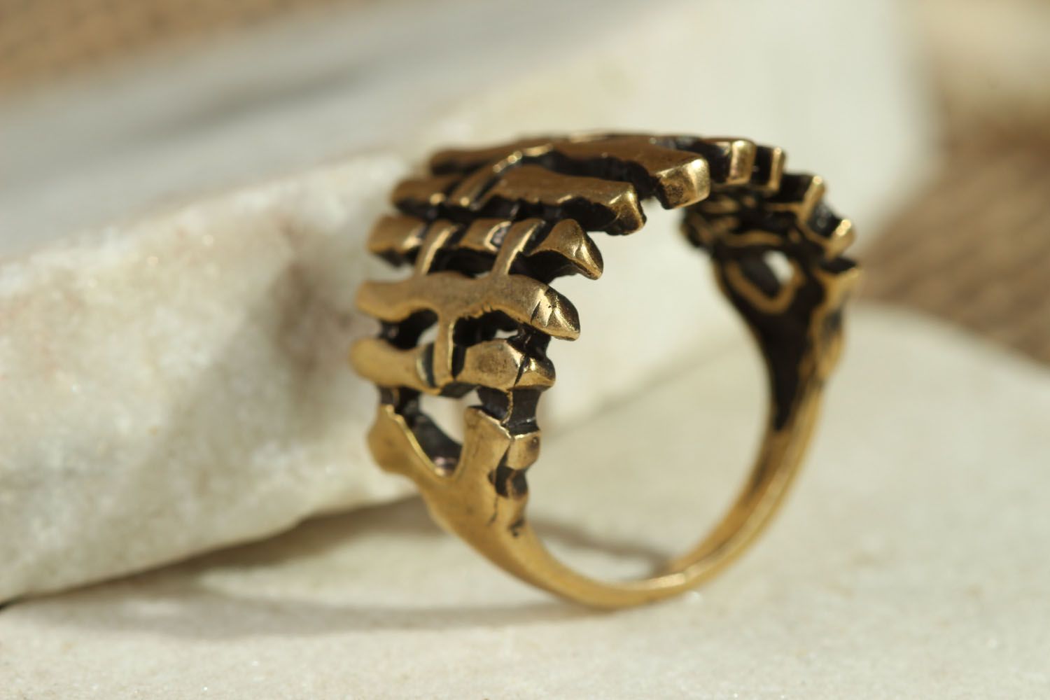 Перстень из бронзы Решетка фото 2