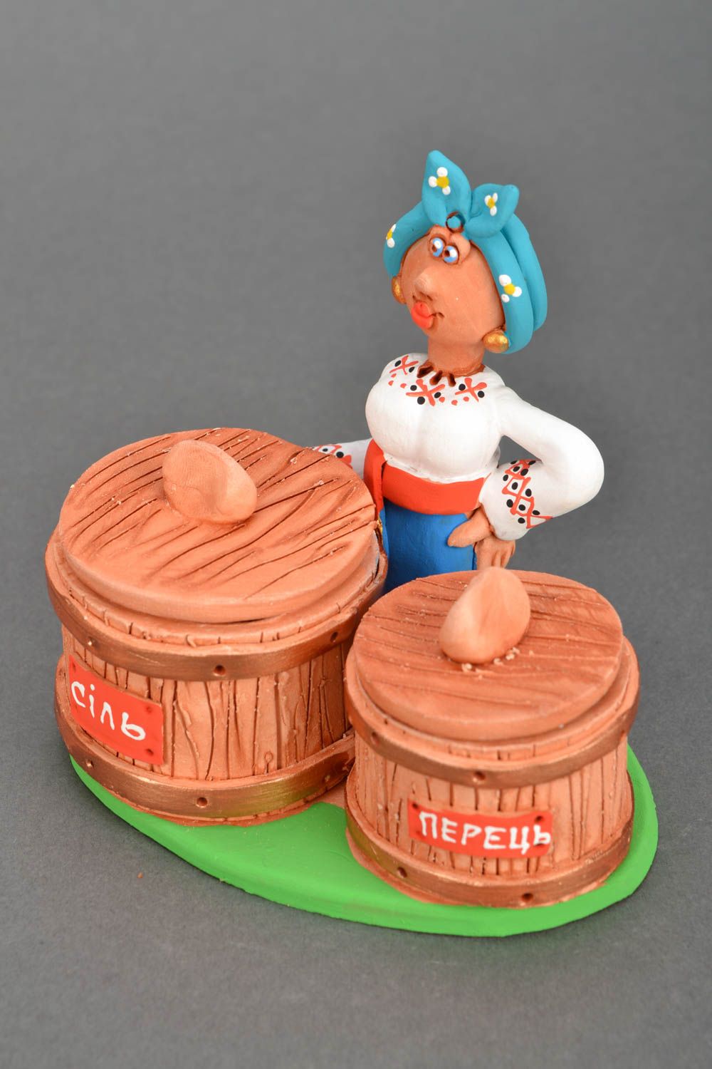 Handmade salt and pepper ceramic stand in the shape of a village woman with two jars 1 lb photo 3