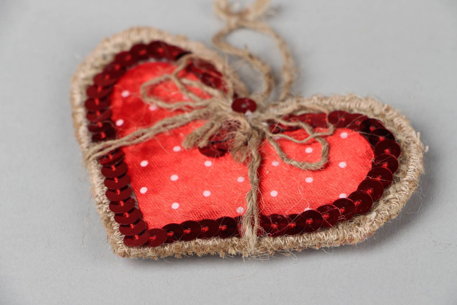 Brinquedo para Árvore de Natal em forma de um coração feito à mão de tecido acessórios para Natal  foto 2