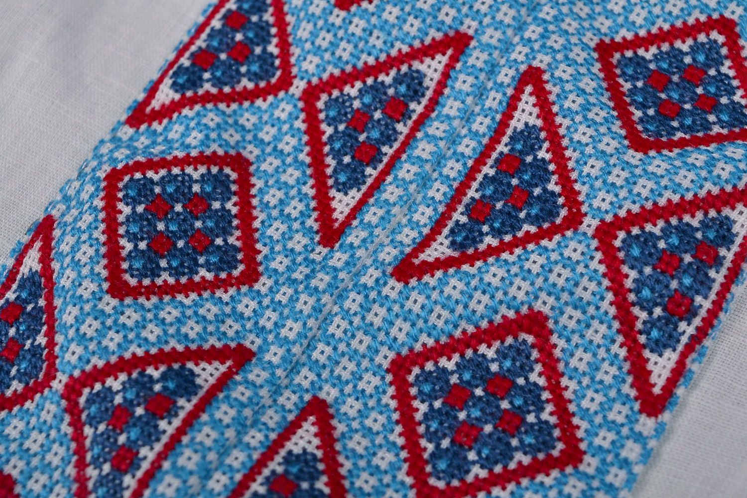 Ukrainian ethnic linen shirt with embroidery photo 2