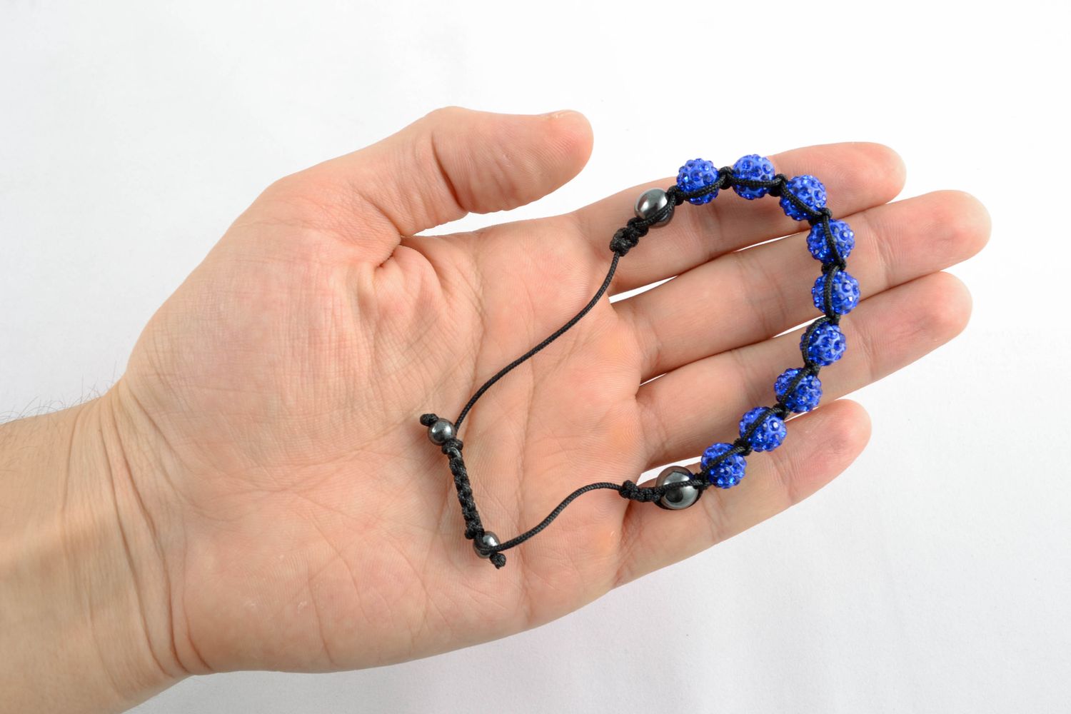 Blue bead bracelet photo 2