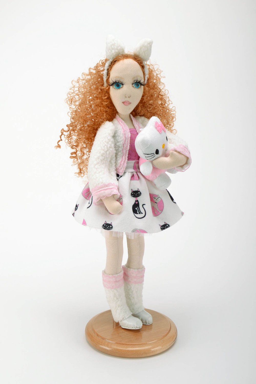 Interior fabric doll with support photo 1