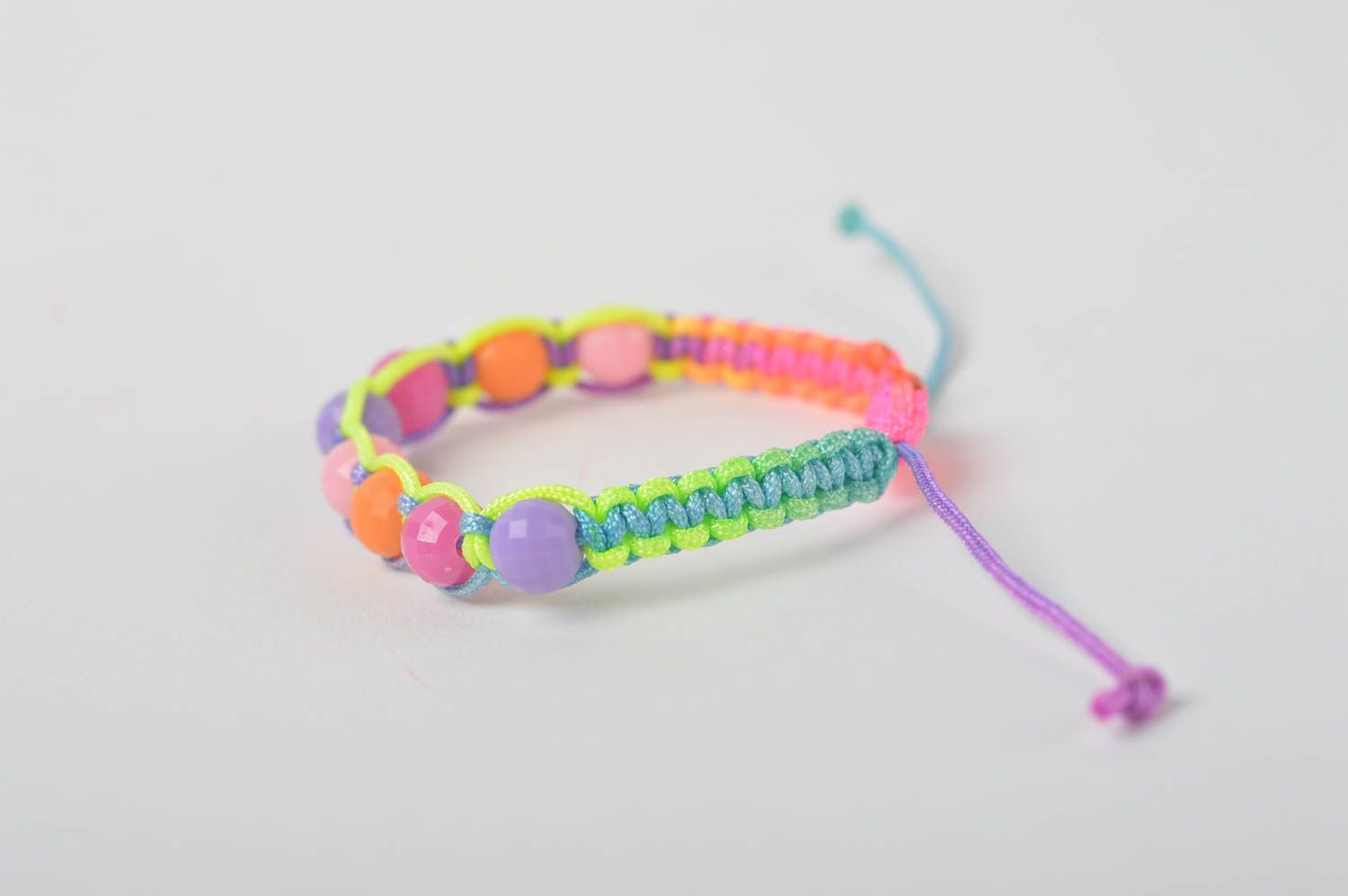Браслет ручной работы браслет из шнурков плетеный браслет детский разноцветный фото 3