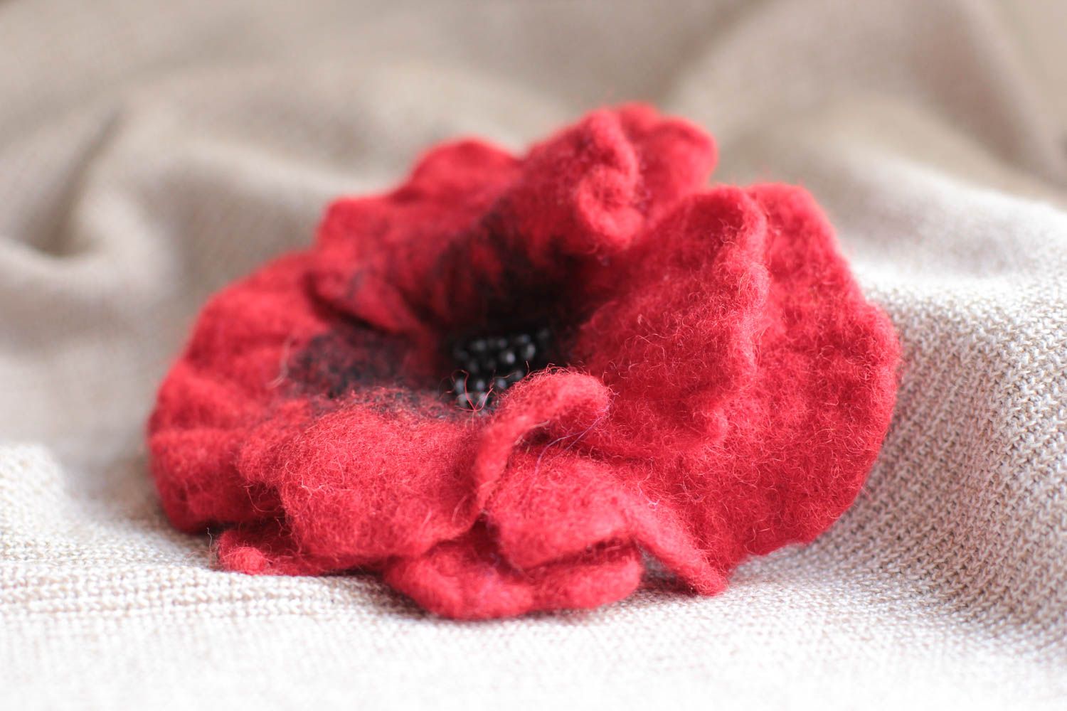 Broche hecho a mano flor de lana accesorio de moda artesanal regalo original foto 5