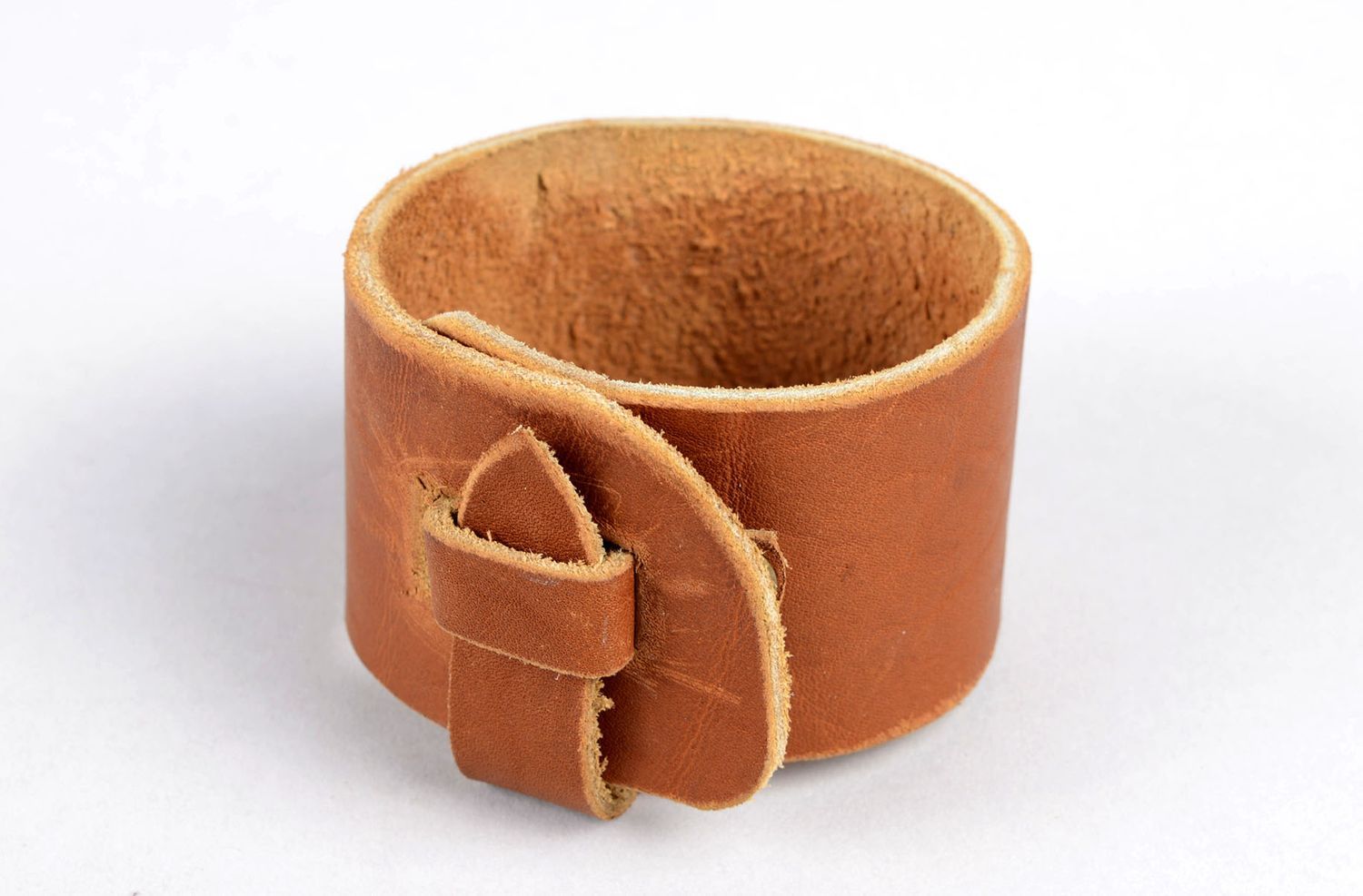 Кожаный браслет хэнд мейд браслет на руку коричневый широкий украшение из кожи фото 2
