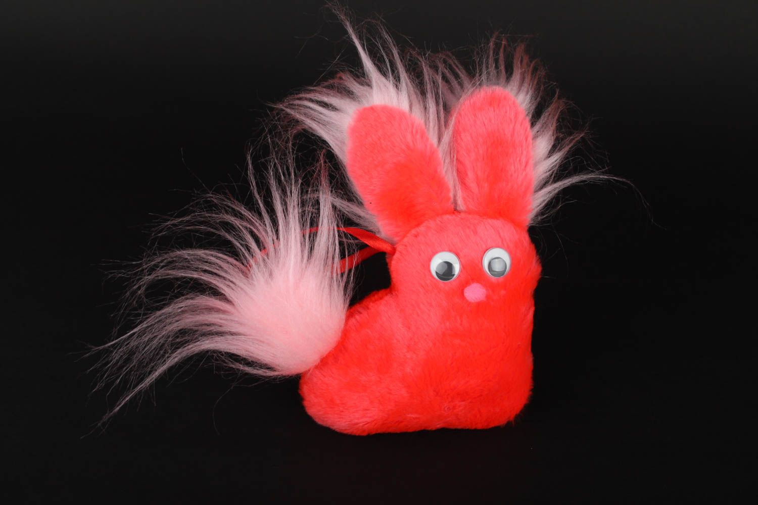 Игрушка заяц ручной работы красная детская игрушка с петелькой игрушка для детей фото 4